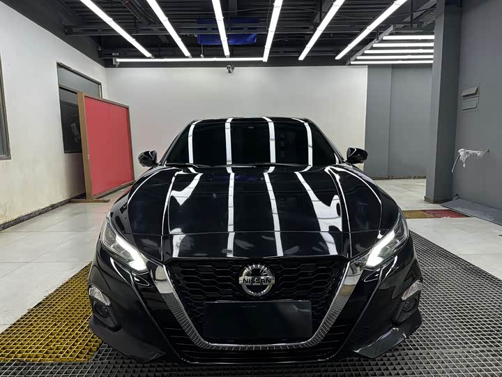 Фото 1 - Nissan Teana