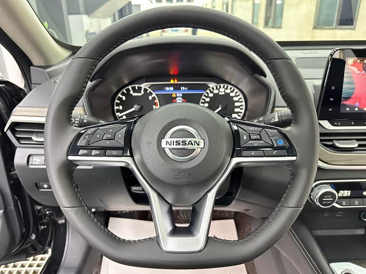 Фото 14 - Nissan Teana