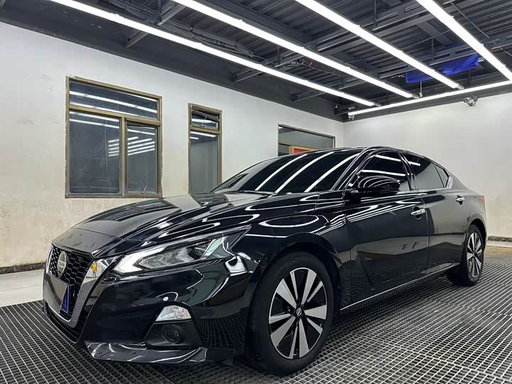 Фото 2 - Nissan Teana