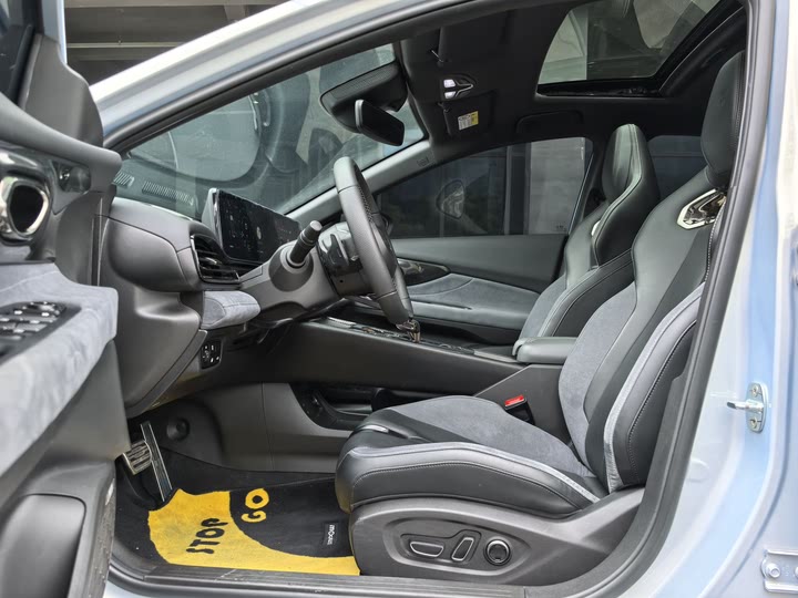 Фото 10 - GAC Trumpchi Empow R