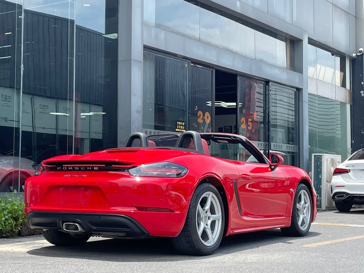 Фото 10 - Porsche 718