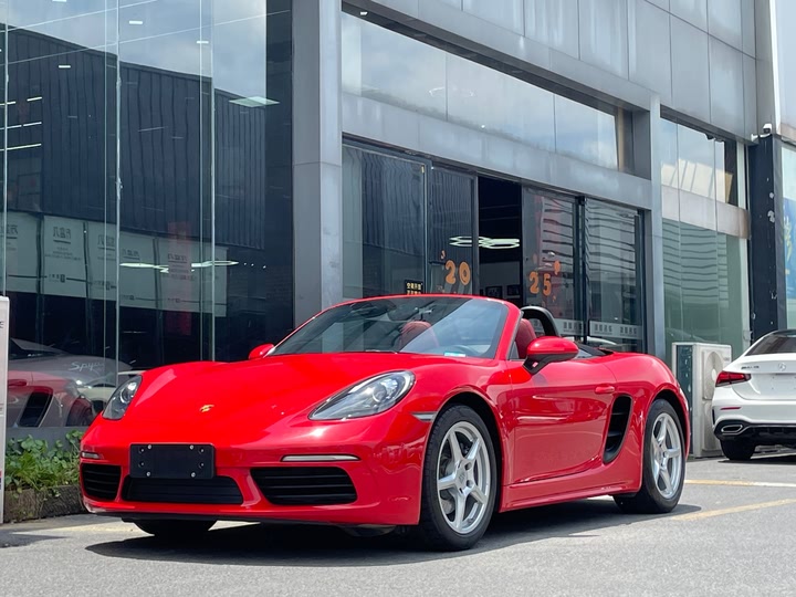 Фото 2 - Porsche 718