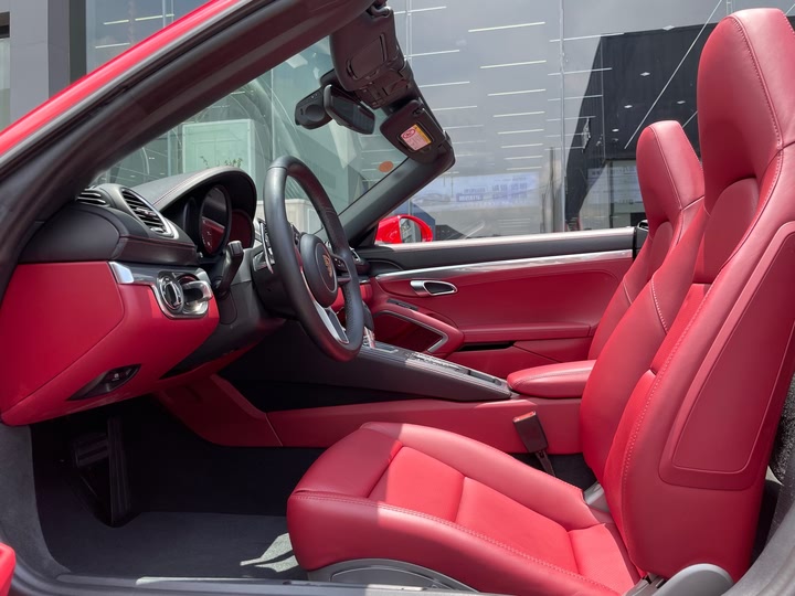 Фото 4 - Porsche 718