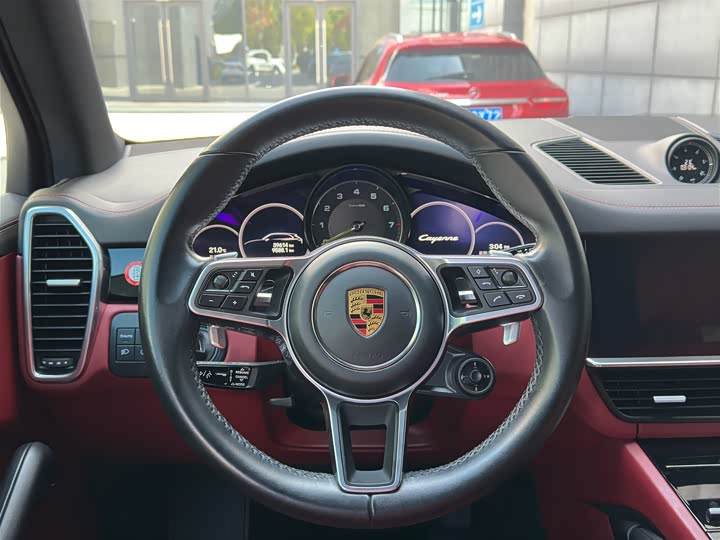 Фото 10 - Porsche Cayenne Hybrid