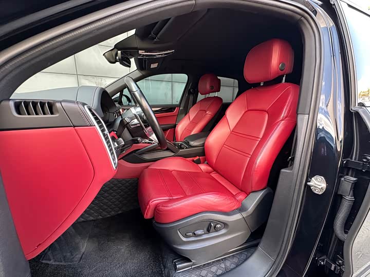 Фото 15 - Porsche Cayenne Hybrid