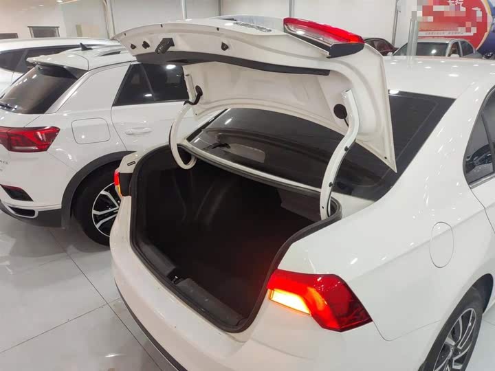 Фото 19 - Skoda Rapid