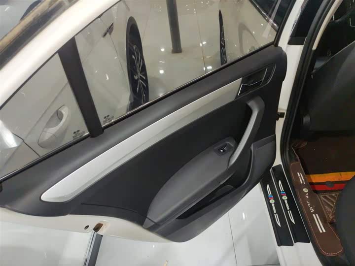 Фото 29 - Skoda Rapid