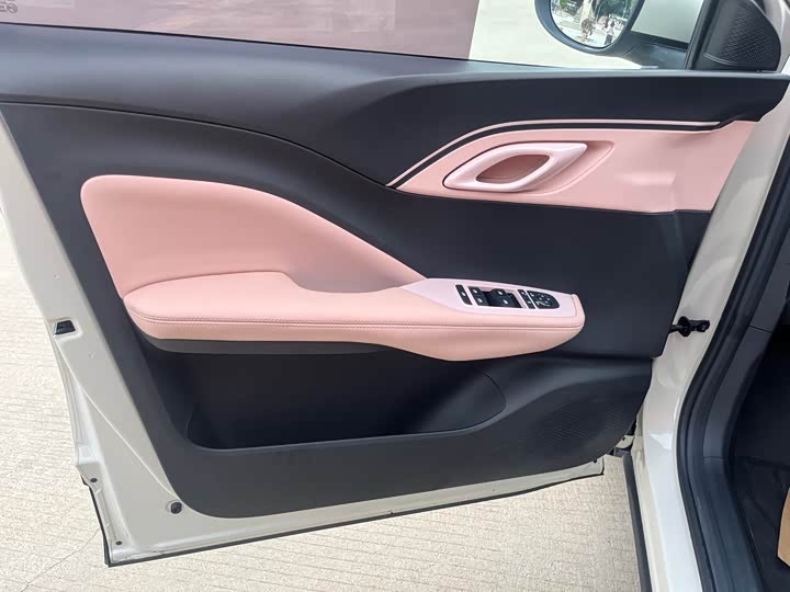 Фото 11 - BYD Seagull