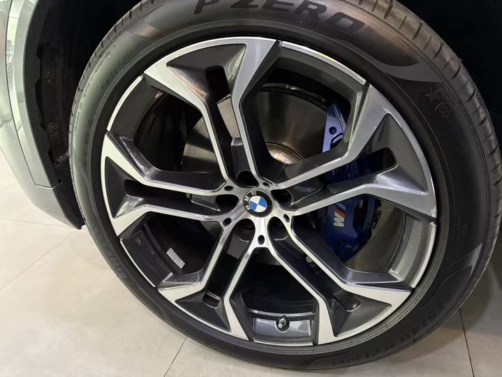 Фото 12 - BMW X5