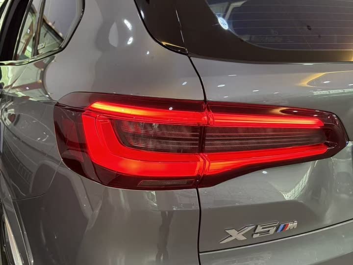 Фото 13 - BMW X5