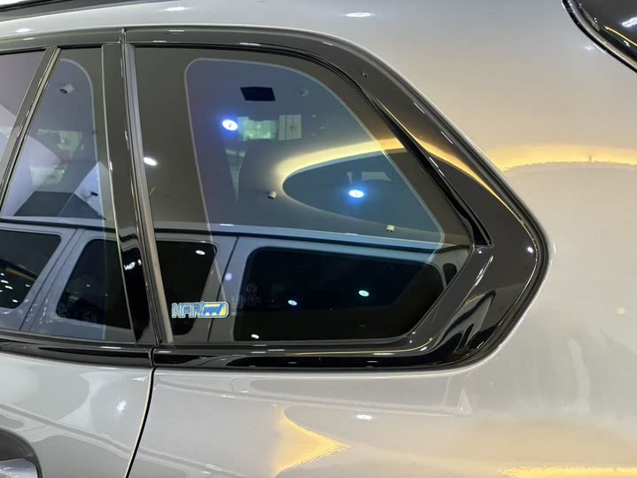 Фото 19 - BMW X5