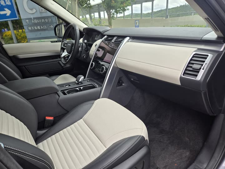 Фото 13 - Land Rover Discovery