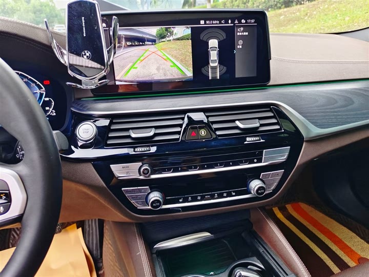 Фото 12 - BMW 5 Series Hybrid