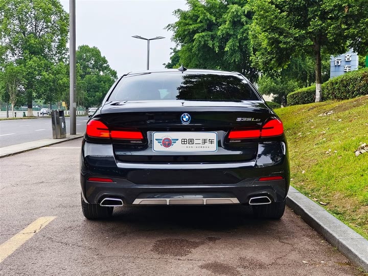 Фото 5 - BMW 5 Series Hybrid