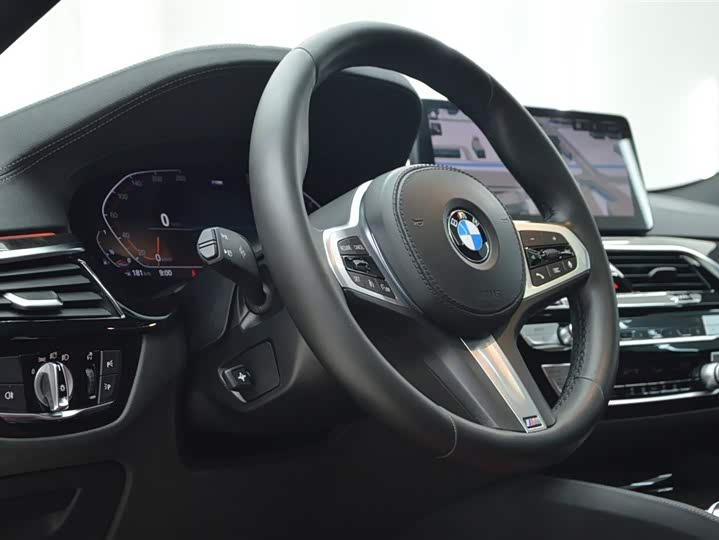 Фото 8 - BMW 5 Series