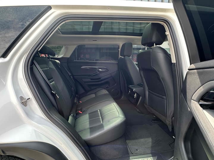 Фото 12 - Land Rover Range Rover Evoque L