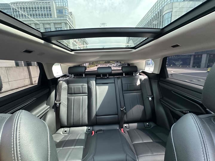 Фото 13 - Land Rover Range Rover Evoque L