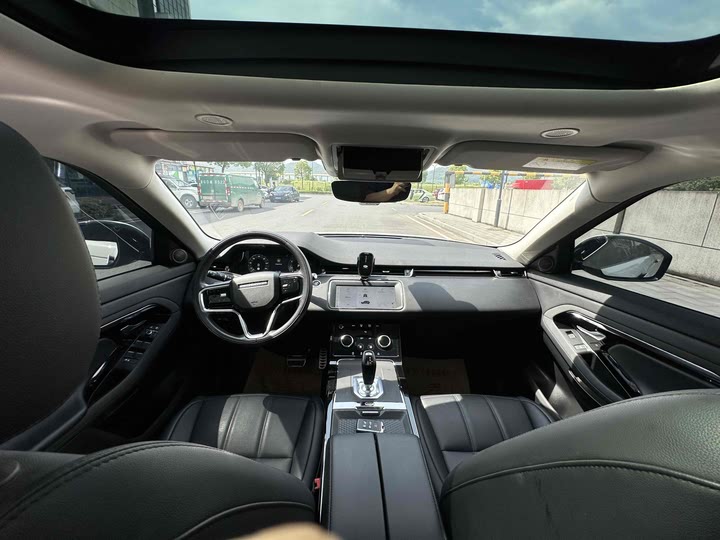 Фото 14 - Land Rover Range Rover Evoque L