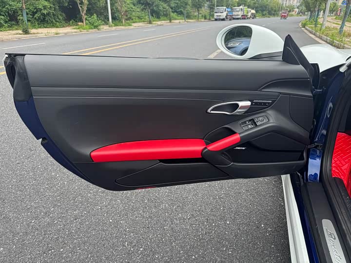 Фото 4 - Porsche 718