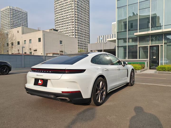 Фото 8 - Porsche Panamera