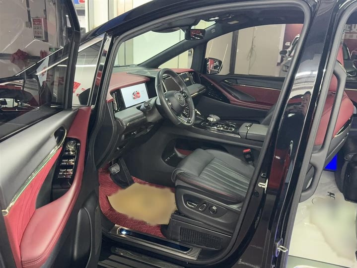 Фото 7 - GAC Trumpchi M8