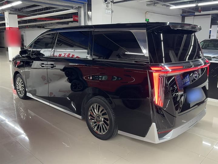 Фото 9 - GAC Trumpchi M8