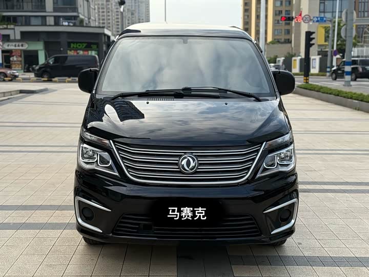 Фото 2 - Dongfeng Forthing Lingzhi M5