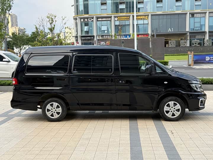 Фото 7 - Dongfeng Forthing Lingzhi M5