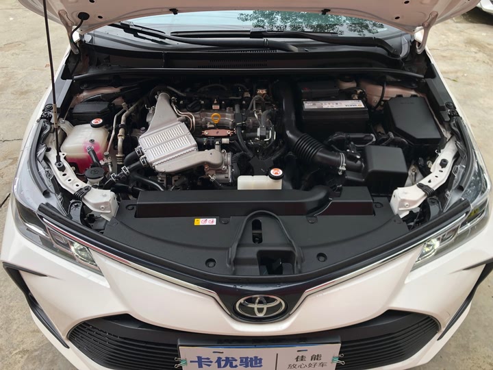 Фото 22 - Toyota Corolla