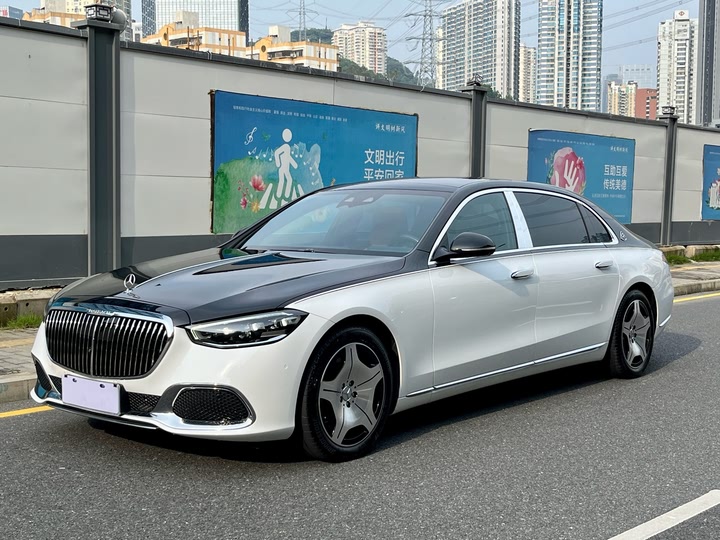 Фото 1 - Mercedes-Benz Maybach S-Class