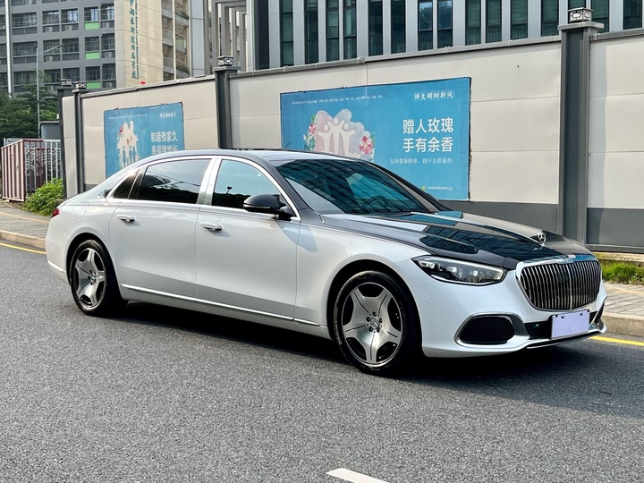 Фото 3 - Mercedes-Benz Maybach S-Class