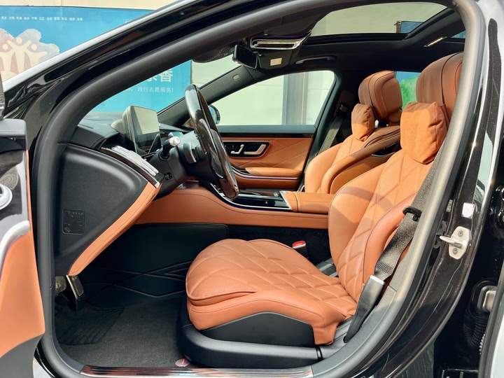 Фото 7 - Mercedes-Benz Maybach S-Class