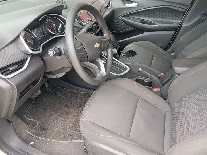 Фото 15 - Chevrolet Onix (Cavalier)