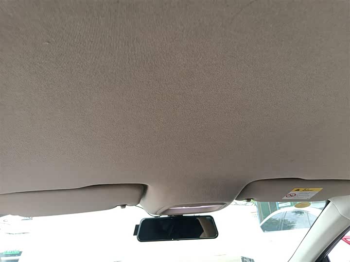 Фото 18 - Chevrolet Onix (Cavalier)