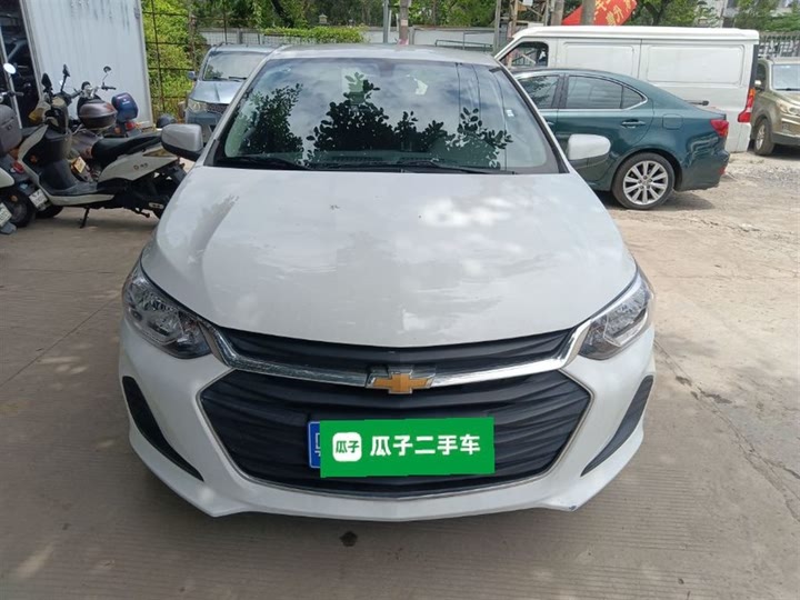 Фото 3 - Chevrolet Onix (Cavalier)