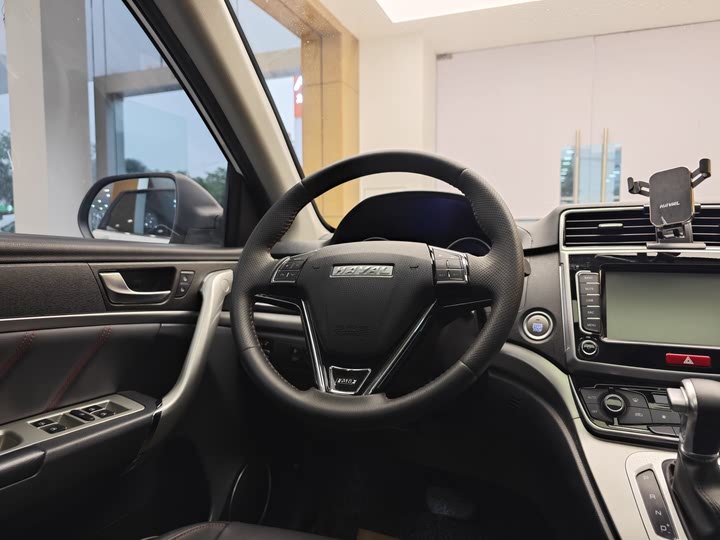 Фото 11 - Haval M6