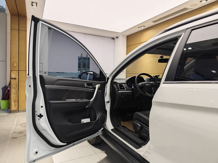 Фото 6 - Haval M6