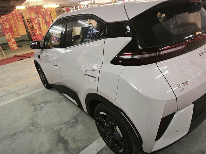 Фото 16 - BYD Seagull