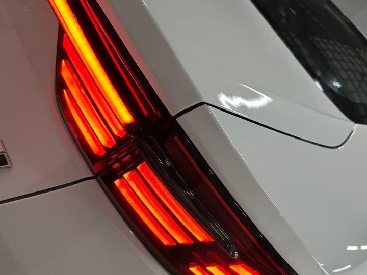 Фото 13 - Geely Preface