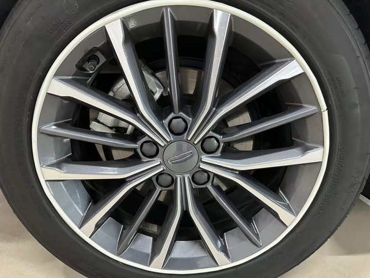 Фото 15 - Geely Preface