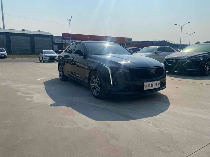 Фото 3 - Cadillac CT4