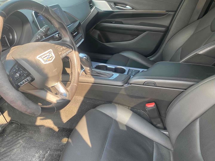 Фото 4 - Cadillac CT4