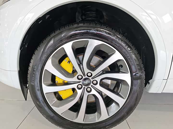 Фото 10 - Land Rover Discovery Sport