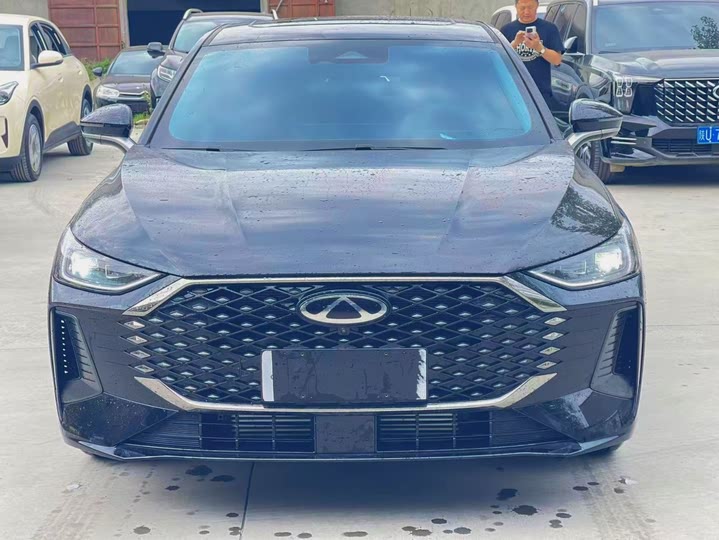 Фото 2 - Chery Arrizo 8 Pro