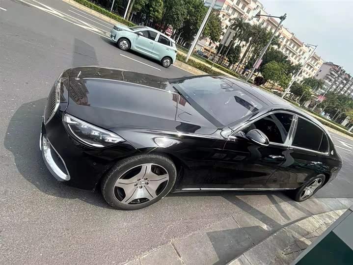 Фото 1 - Mercedes-Benz Maybach S-Class