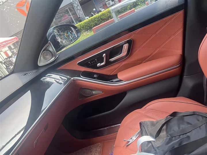 Фото 5 - Mercedes-Benz Maybach S-Class