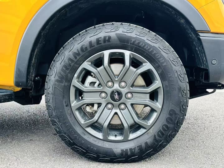 Фото 12 - Ford Ranger