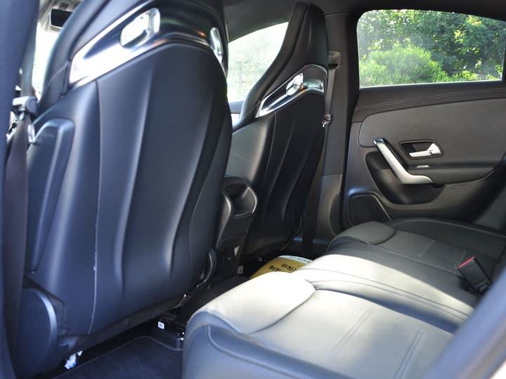 Фото 7 - Mercedes-Benz CLA-Class AMG