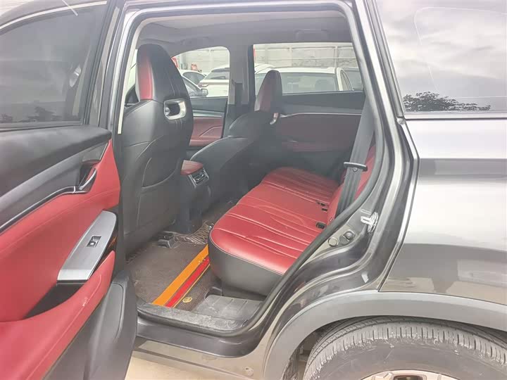 Фото 17 - Changan CS75 Plus