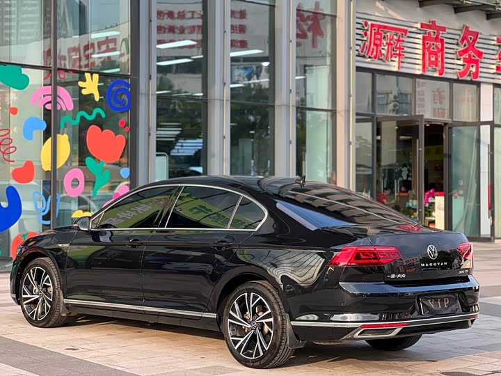 Фото 10 - Volkswagen Magotan